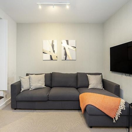 Whome Lisbon'S Best Kept Secret: 2-Bed W/Ac & Patio エクステリア 写真