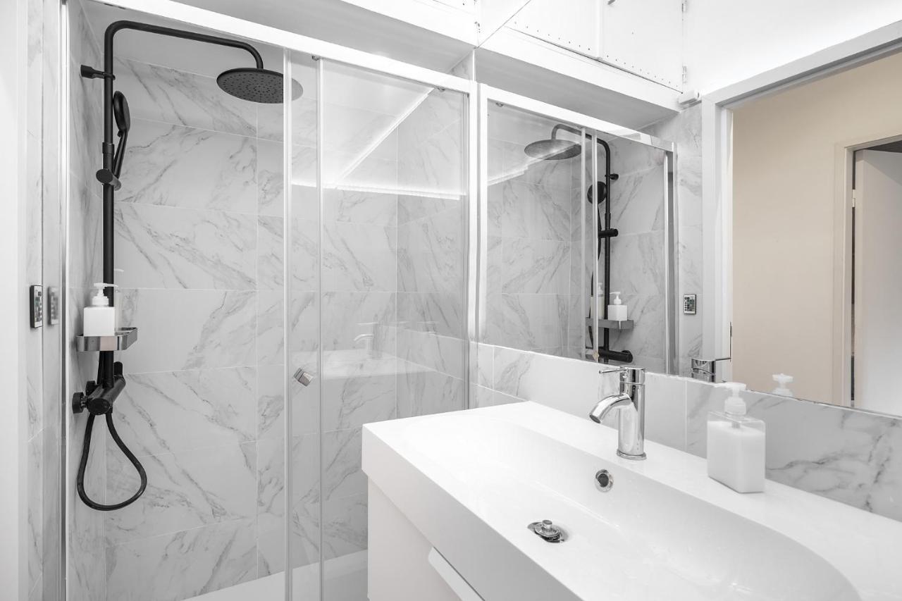 Whome Lisbon'S Best Kept Secret: 2-Bed W/Ac & Patio エクステリア 写真