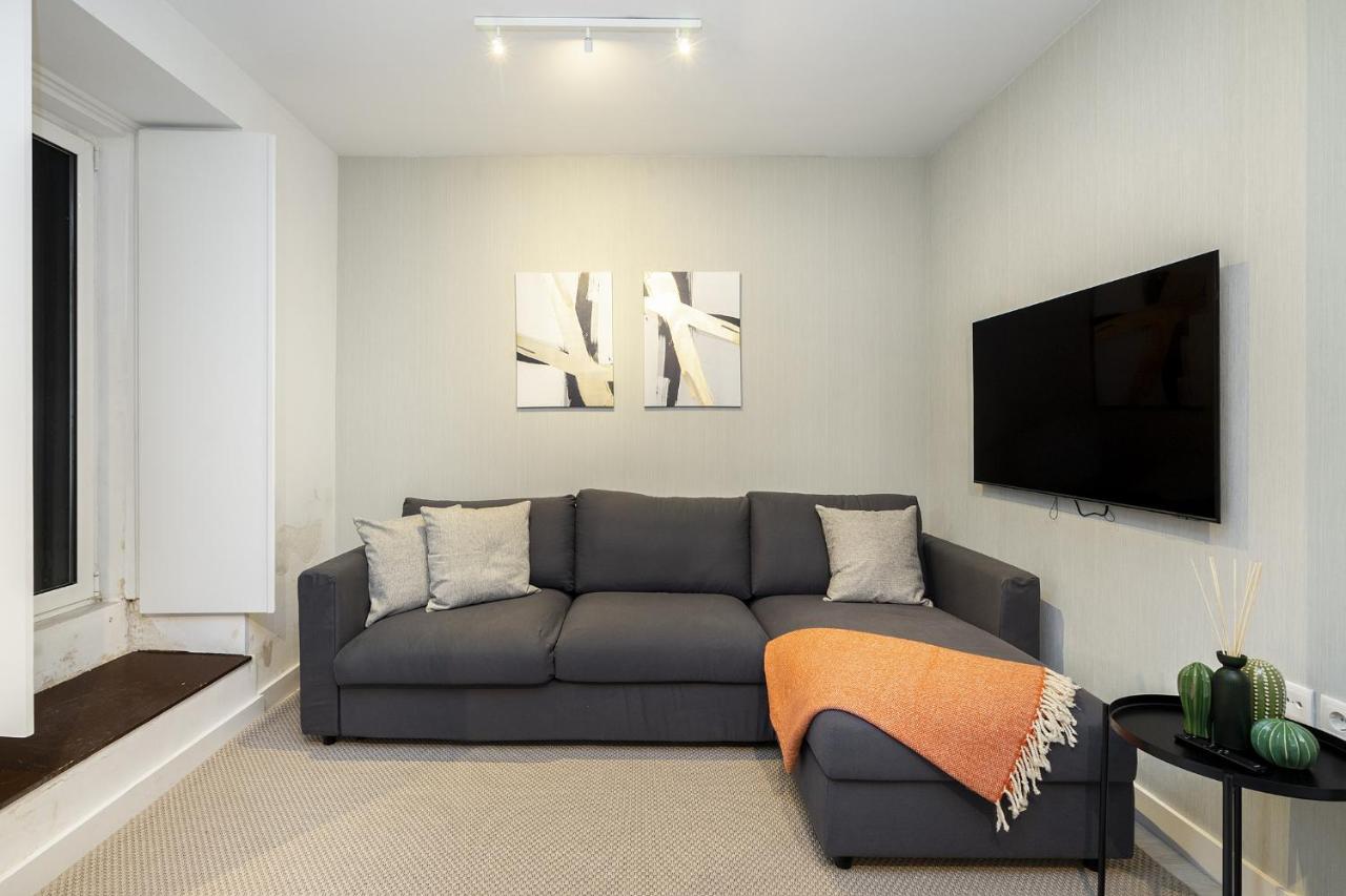 Whome Lisbon'S Best Kept Secret: 2-Bed W/Ac & Patio エクステリア 写真