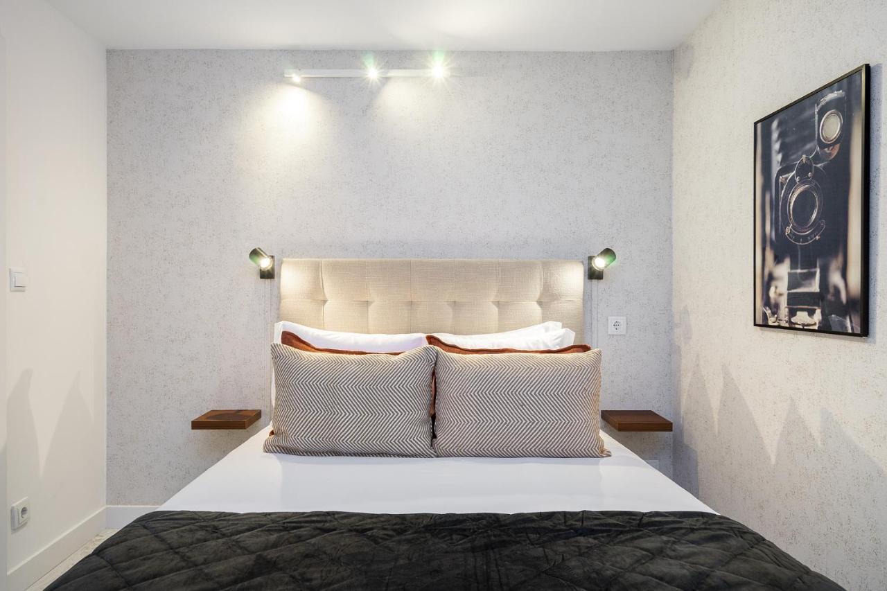 Whome Lisbon'S Best Kept Secret: 2-Bed W/Ac & Patio エクステリア 写真